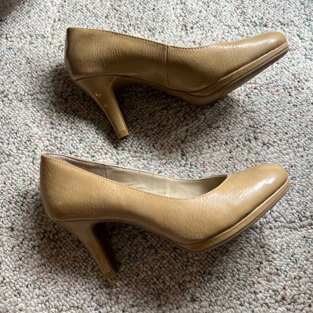 Nude George Heels